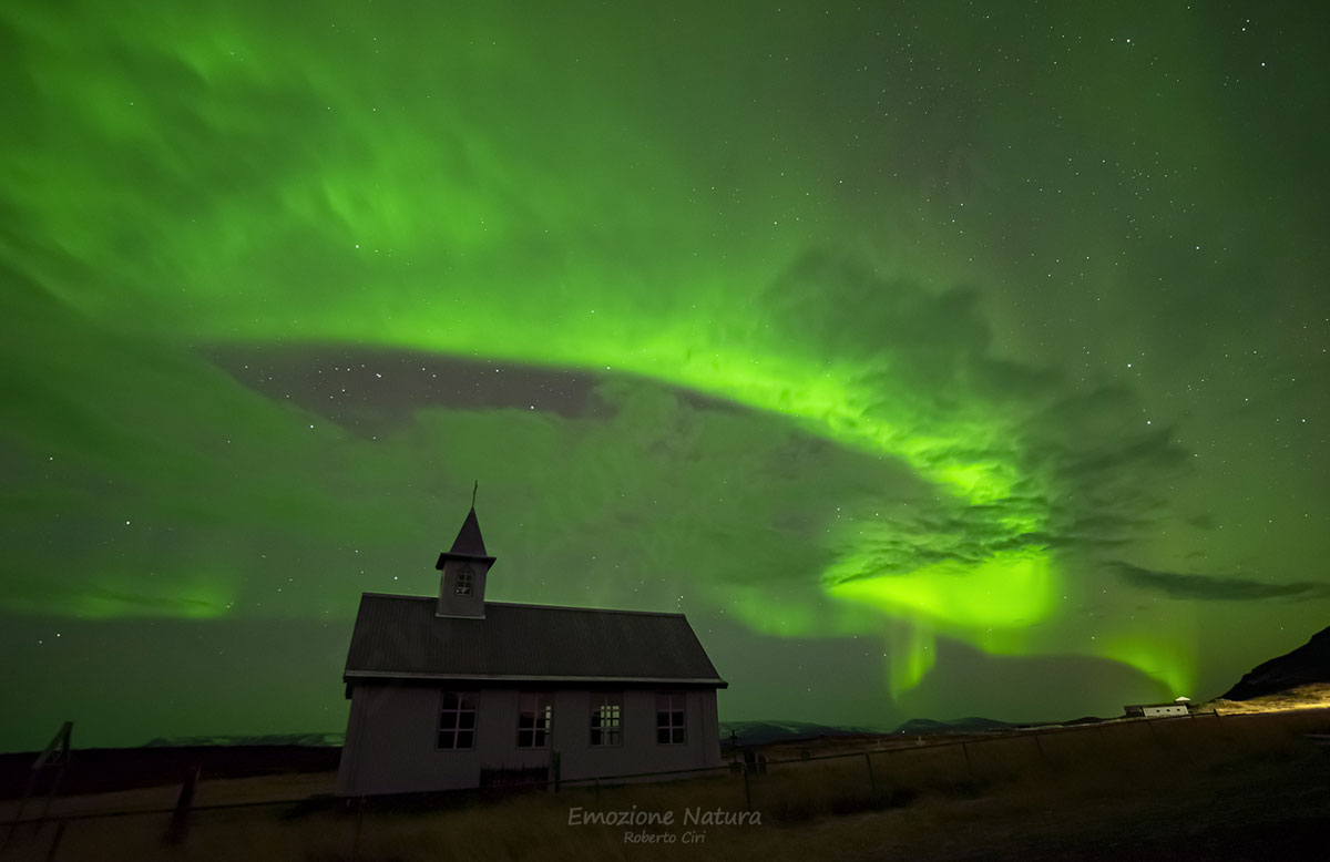 Aurora boreale Breidabolsstadakirkja